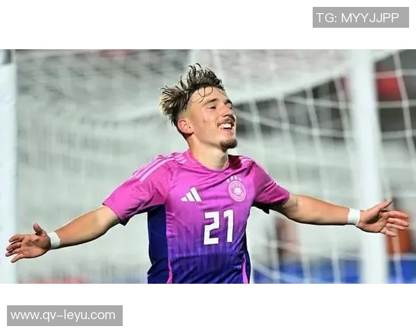 德U21主帅称赞卡尔需学会边路跑动以创造更多进攻空间